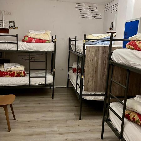 Hostel The Golden Stork Гаага Экстерьер фото