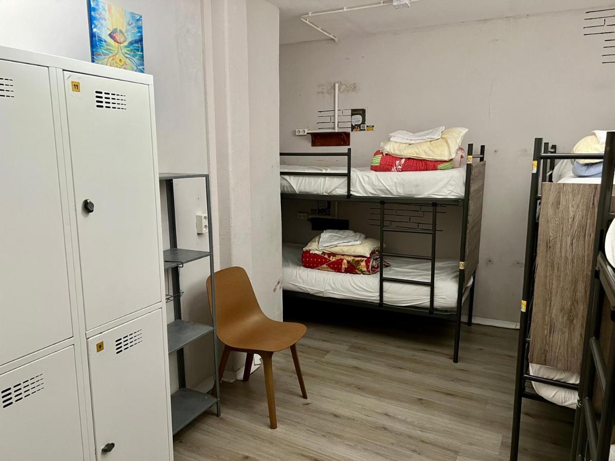 Hostel The Golden Stork Гаага Экстерьер фото